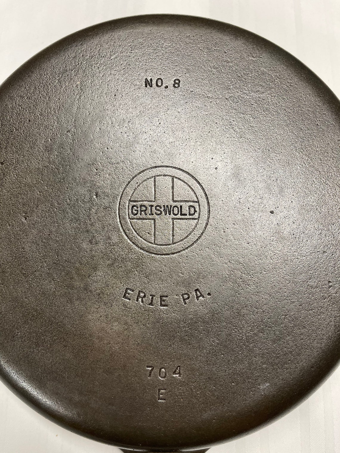 Griswold 8 Small Logo Cast Iron Skillet 704 Etsy