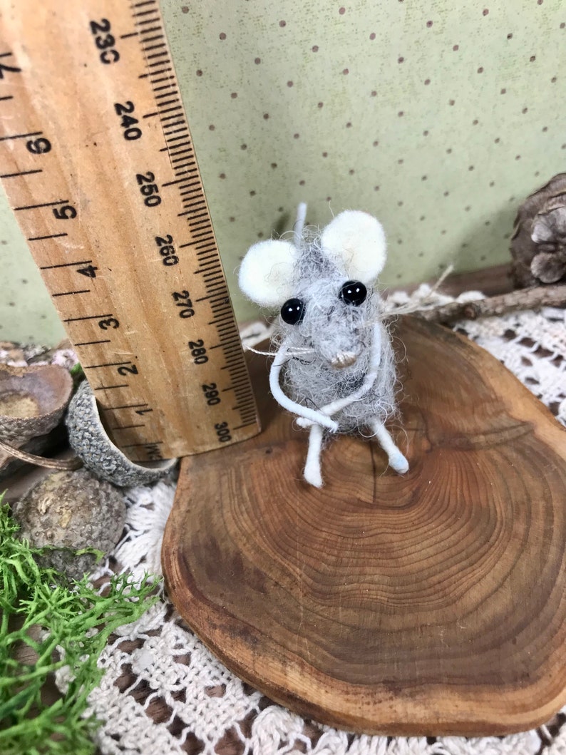 Miniature Dollhouse Mouse, Woolly Mouse, collectible needle felted animal image 7