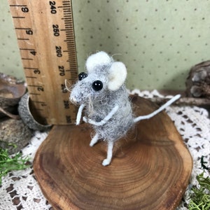 Miniature Dollhouse Mouse, Woolly Mouse, collectible needle felted animal image 9