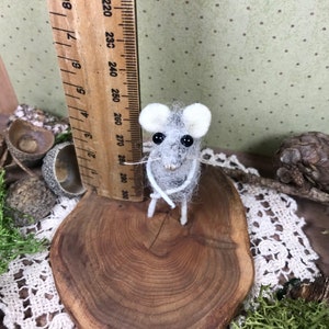 Miniature Dollhouse Mouse, Woolly Mouse, collectible needle felted animal image 4