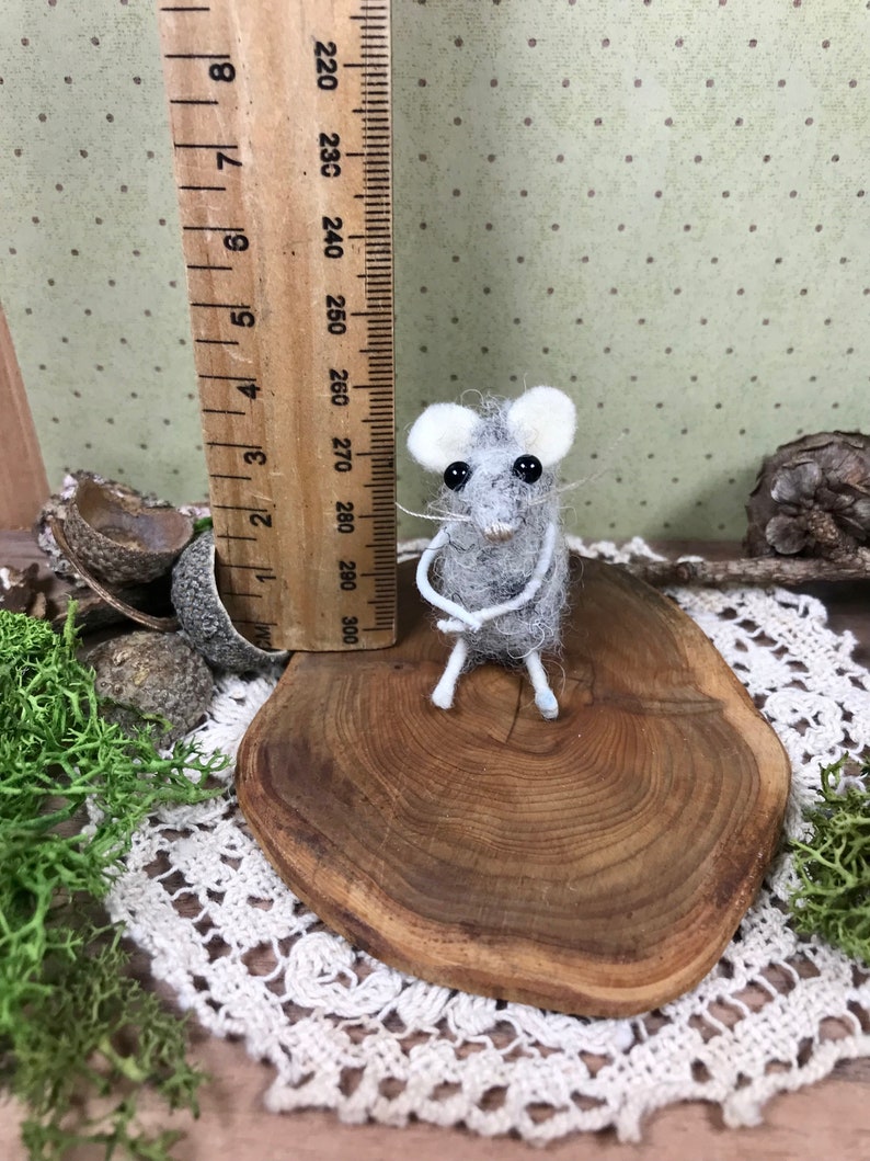 Miniature Dollhouse Mouse, Woolly Mouse, collectible needle felted animal image 6