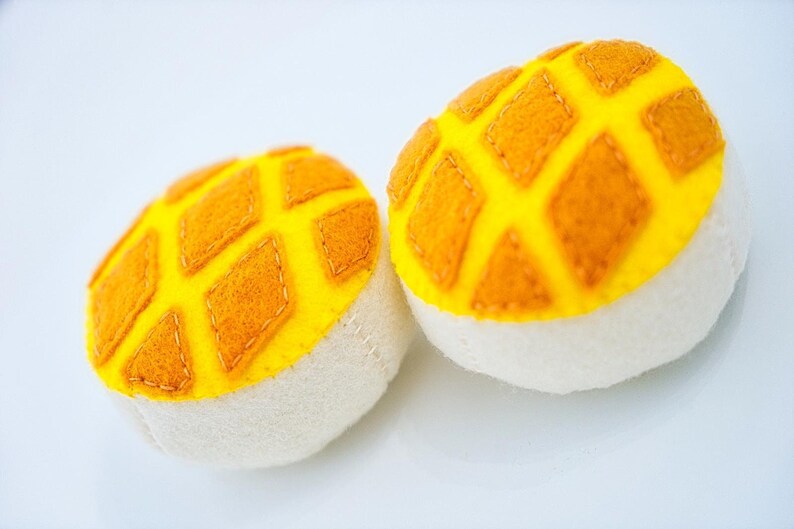 Felt Food Toys - Dim Sum Pineapple Bun ( Bolo Bao, 菠蘿包) bild 2