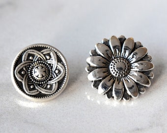 5, 15-17mm Silver Flower Metal Buttons, Celtic Pewter Shank Buttons, Engraved Sunflower Buttons, Tierracast Buttons, Tibetan Mandala Buttons