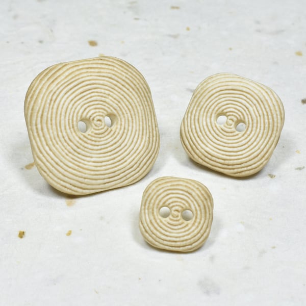 3 sizes 11.5/17/22.5mm Beige Wood Effect Buttons, Round Corner Square 2 Hole Buttons, Etched Streaked Buttons, Engraved Striped Buttons
