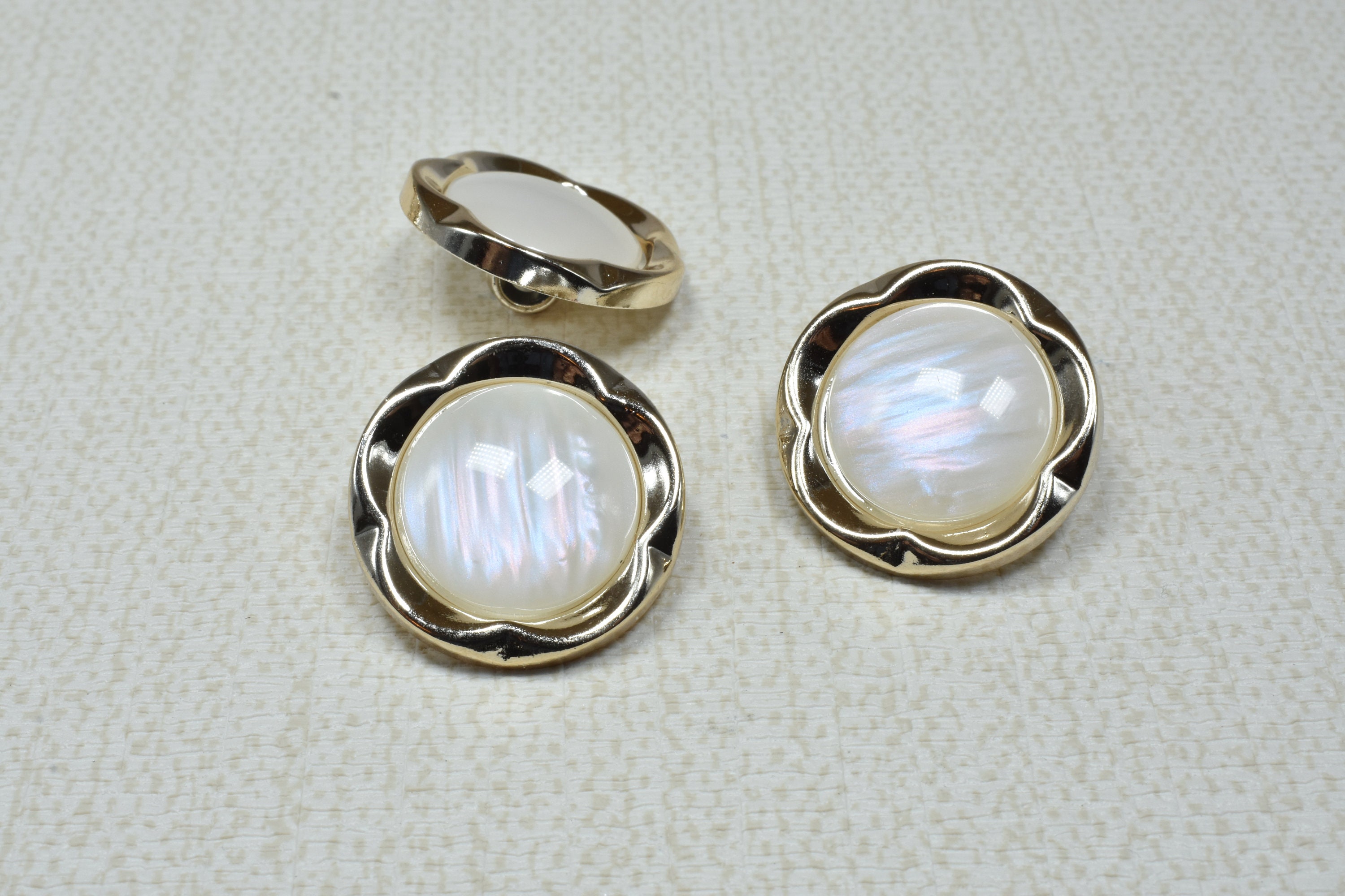 17mm20mm25mm Big Pearl Buttons Shiny Moonstone Buttons Etsy