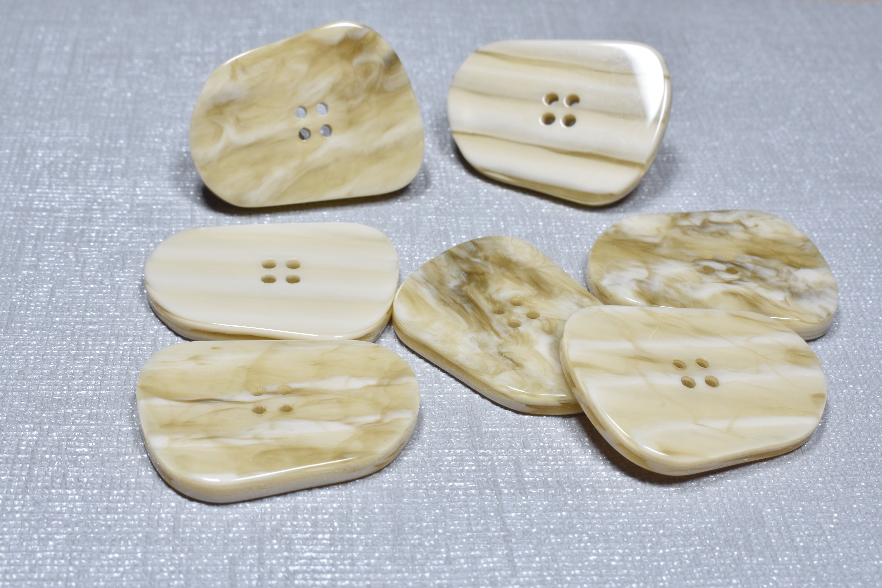 30mmx22mm Marble Effect Greenish Ivory Buttons,irregular Shaped ...