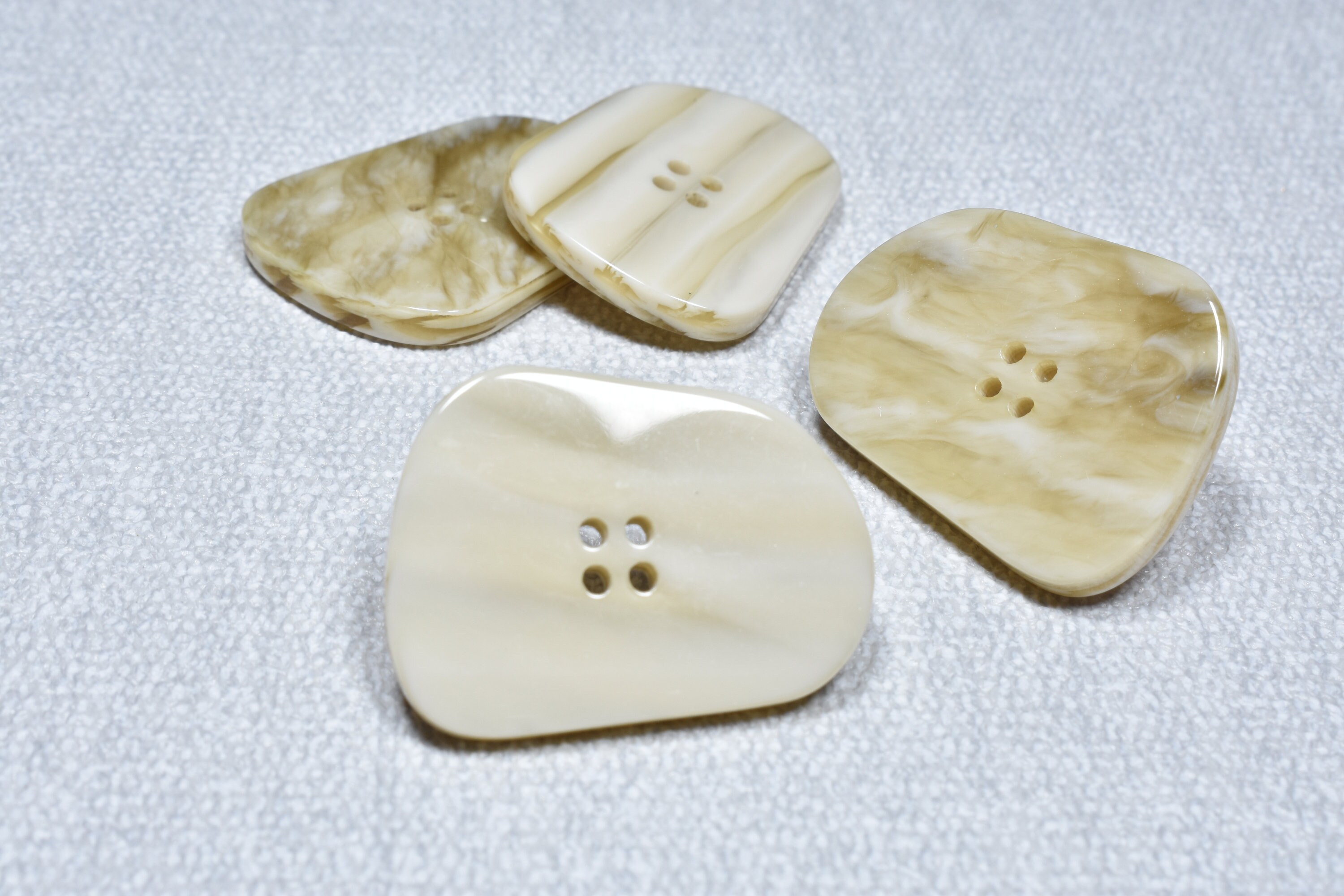 30mmx22mm Marble Effect Greenish Ivory Buttons,irregular Shaped ...
