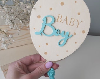 Baby Balloon Gender Reveal Plaque | Wooden Baby Arrival Disc | Newborn Photography Prop | Birth Announcement