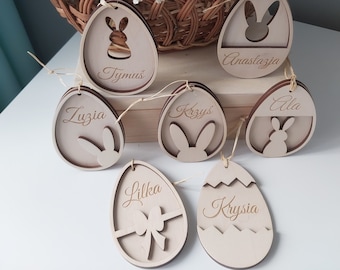 Pendentif panier de Pâques personnalisé | Étiquettes en bois pour œufs de Pâques | Signe de Pâques avec nom | Étiquettes de lapin de Pâques