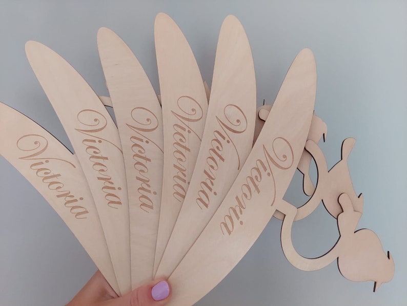 Gepersonaliseerde babyvogelhangers, houten kinderkleerhanger, babyshowercadeaus, kinderkamerdecoratie, kinderkleerhanger afbeelding 10