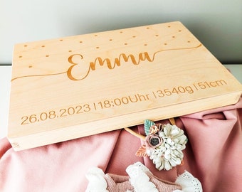 Personalisierte Erinnerungsbox aus Holz | Souvenirbox Baby Name | Geschenk für Schwangerschaft, Geburt, Kommunion, Taufe, Babyparty