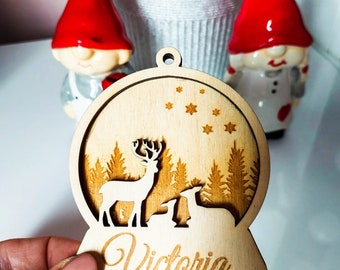 Personalisierter Name Weihnachtsschmuck Benutzerdefinierte Familienkugel, Holz Personalisiertes hängendes Geschenk, Lasergeschnittene