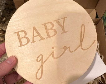 Geslachtsonthullingsteken | Het is een aankondigingsbord voor meisjes | Het is een jongen houten plaquette | Pasgeboren fotoprop | Babyplaquette