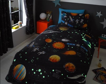 HLC Girls Boys Kids Planets Space Rockets Glow In The Dark Navy Blue Reversible Duvet Cover Bedding Curtains