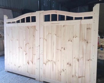 Swan Neck Driveway Gates, New Wooden Garden Gate Round Spindles Bespoke Sizes Custom Made, Good Quality, Curved Top Design: The Roman Gate