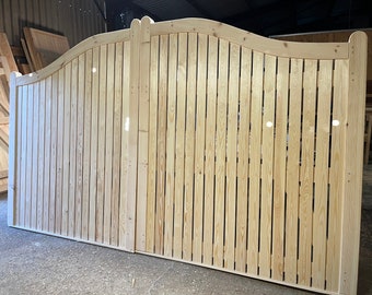 Arch Top Wooden Driveway Gates, Slatted Picket Design, Custom Sizes Available: The Swan Picket Gate