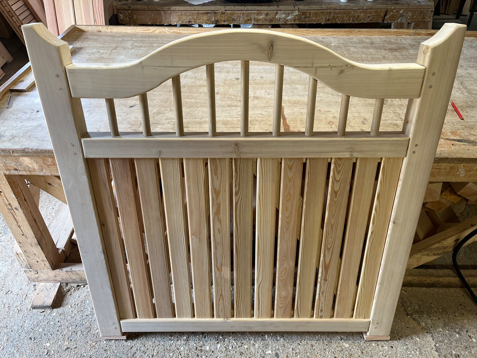 Hardwood Picket Gate Arch Top Spindles 70mm Iroko or Sapele - Etsy