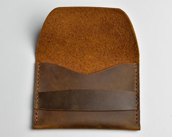Monedero de solapa de cuero tostado de aceite rústico / Estuche para tarjeta de visita / Soporte de tarjeta de cuero hecho a mano / Billetera de tarjeta de crédito / Hombres y mujeres