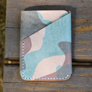 Cartera minimalista de cuero italiano Ghost Camo / Cartera de tarjeta de crédito de cuero de grano completo / Cartera de bolsillo frontal / Funda de tarjeta de cuero