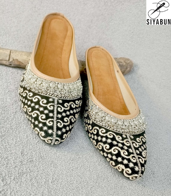 Black Punjabi Jutti Traditional Party Wear Khussa Shoes For Women