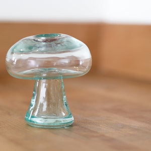 Small Handblown Mushroom Vase Small