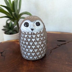 Mari Simmulson Owl Figurine: Upsala Ekeby Swedish Pottery (1966
