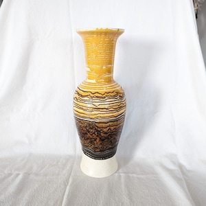 Mid - Century - Royal Haeger Vase - Tall! - 16 1/4&quot; tall x 6&quot; wide - Speckled Beige Base Glaze w/Brown, Black and Gold Details - Stunning!