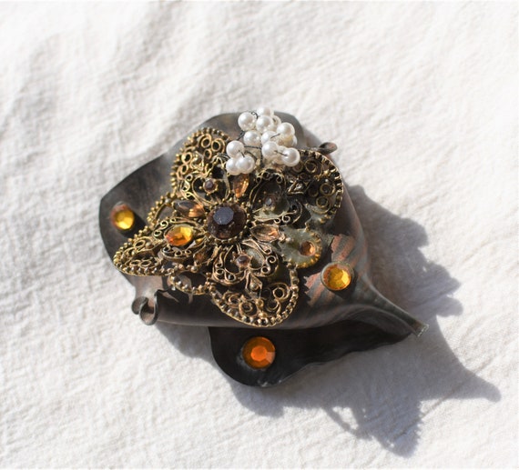 Vintage 1980's - Wendy Gell Brooch