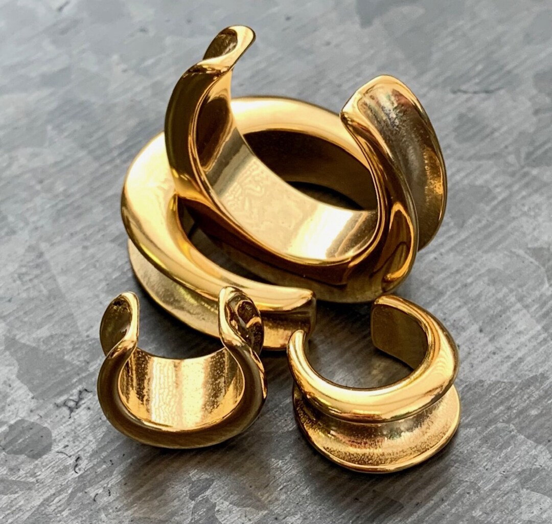 Pair of Stunning Gold Saddle Surgical Steel Ear Spreaders Hanger