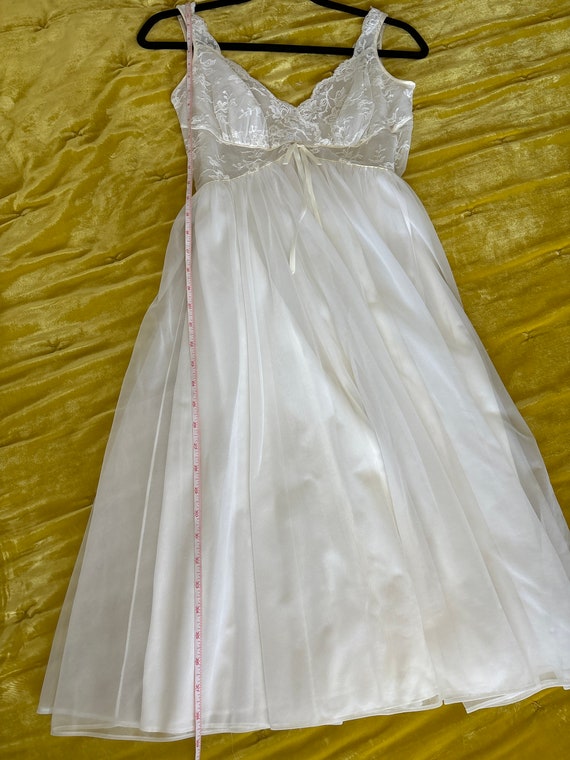 1960s white bridal night gown and matching robe - image 5