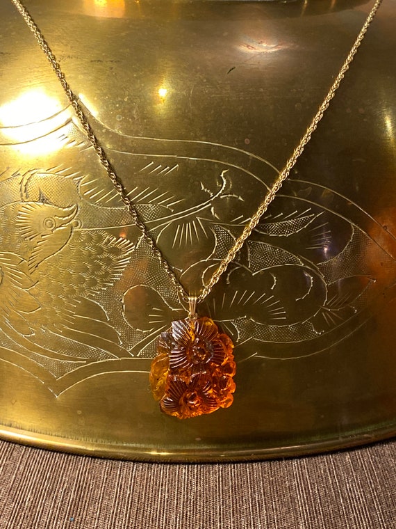 Vintage carved flower amber pendant