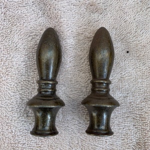 Vintage lamp finial pot Metal antique brass finish (pair) (used)