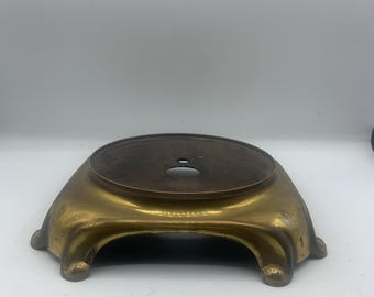 Vintage pot metal lamp base ( used)