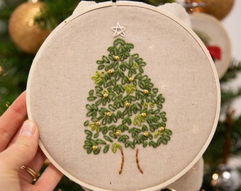 Christmas DIY Embroidery Kit Beginner - Embroidery Hoop Art - textured bead Christmas tree embroidery kit