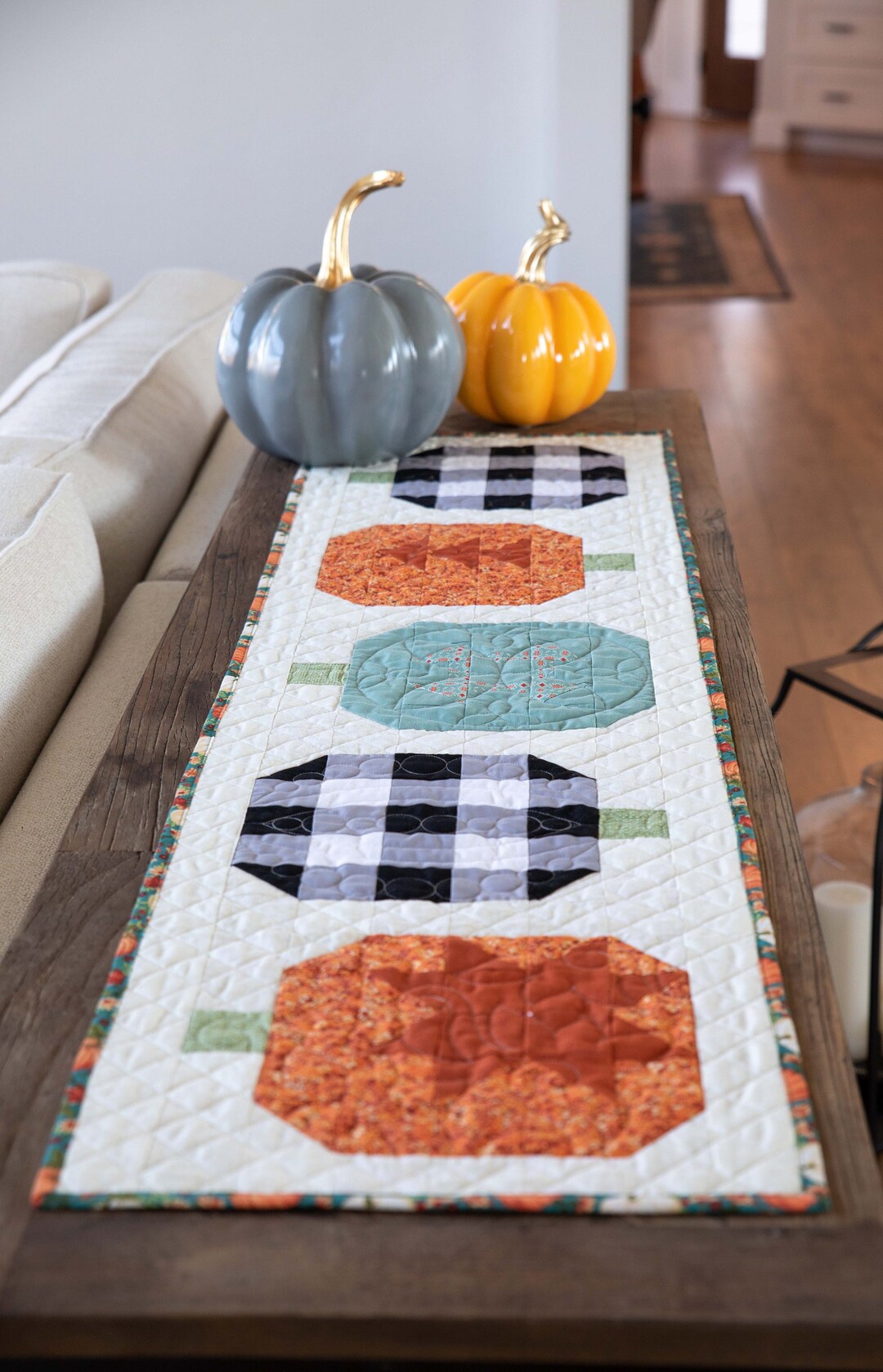 Pumpkin Quilted Table Runner Pattern Pumpkin Patchwork Table Runner Gingham Pumpkin Quilt Halloween Table Runner