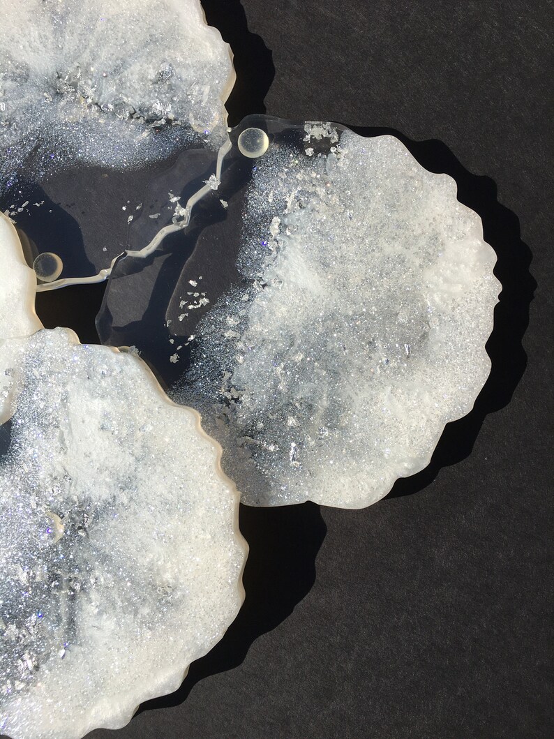 and Silver Coaster Living Barware Clear 5 Organic Shape Coaster Silver Leaf Kitchen White Set of 4 Handmade Coasters