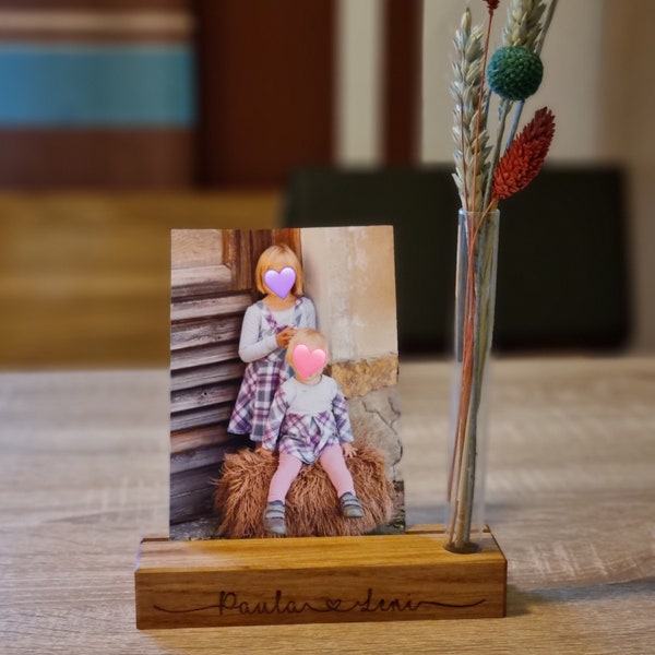 Kartenhalter Fotohalter aus Holz mit Wunschtext und kleiner Blumenvase | individuelle Gravur | personalisiert |