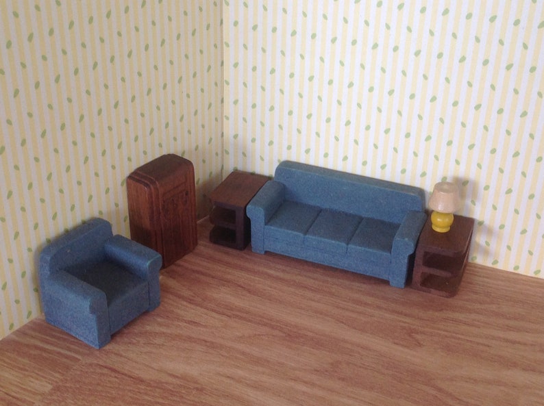 strombecker dollhouse