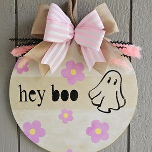 Ghost Halloween Door Hanger | Hey Boo | Ghost Front Door Decor | Pink Halloween | Fall Welcome Sign | Pumpkin Door Hanger | Fall Wreath
