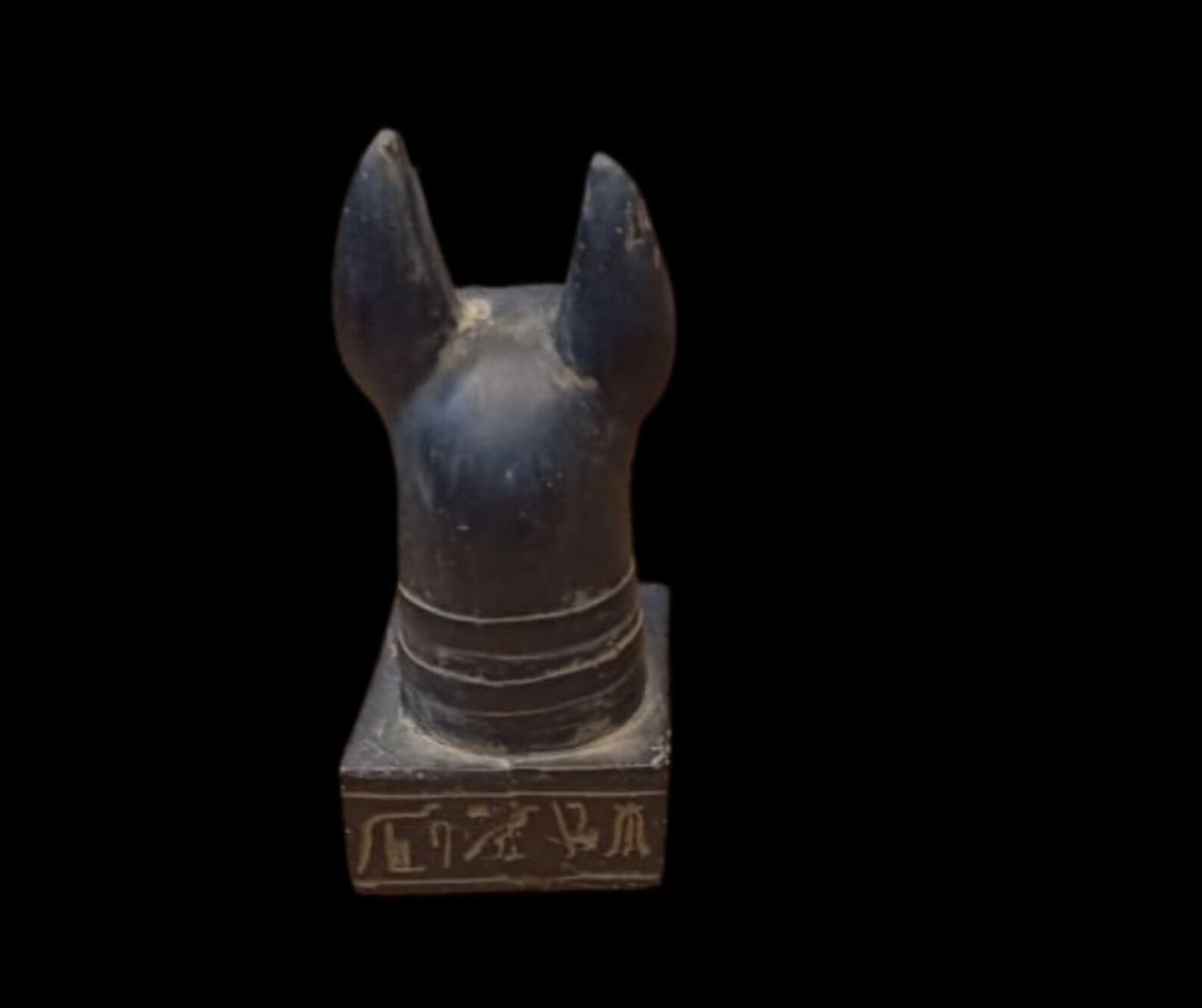 Antike Anubis-Skulptur aus Stein