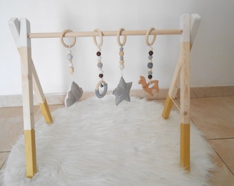 Arche d'éveil moutarde/blanc ET/OU lot de 4 suspensions  en bois/baby gym/portique d'éveil