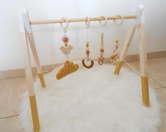 Arche d'éveil moutarde/blanc ET/OU lot de 4 suspensions ,portique en bois/baby gym/portique d'éveil