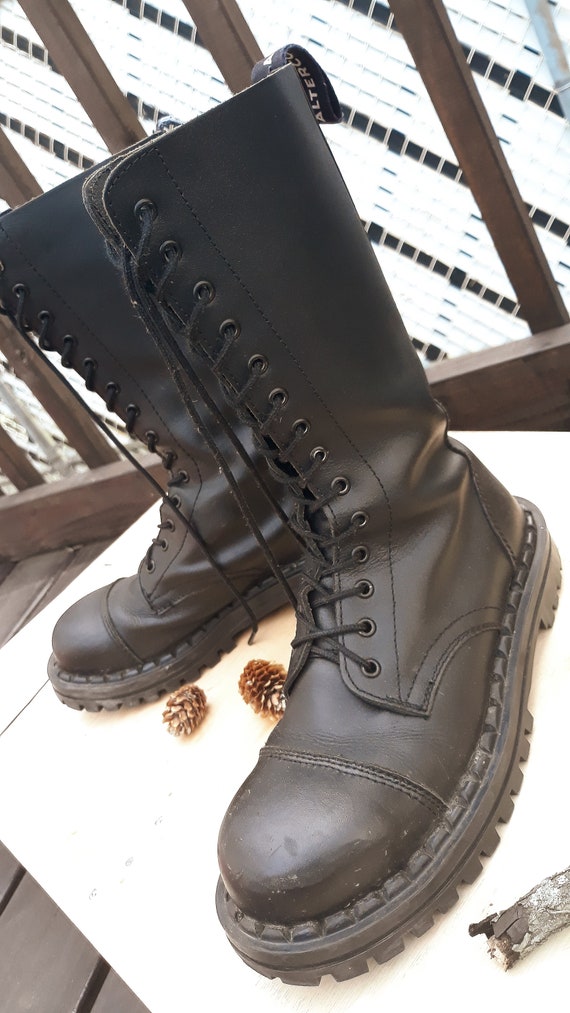 Genuine leather combat boots