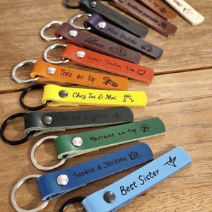 Porte-clé en cuir véritable fait main à personnaliser