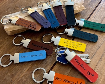 Personalized keychain in genuine leather and stainless steel, a unique gift for men or women, for guesthouses, hotels
