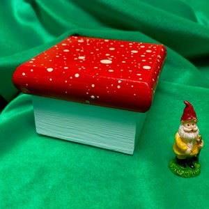 Mushroom Box