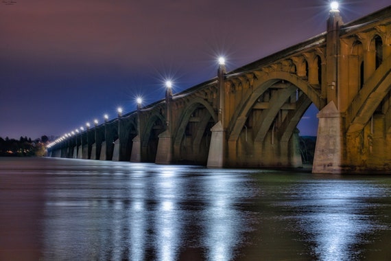 Veterans Memorial Bridge