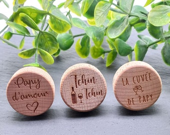 Bouchon personnalisé en bois pour bouteille de vin et champagne mariage baptême naissance témoin noël papa papy parrain