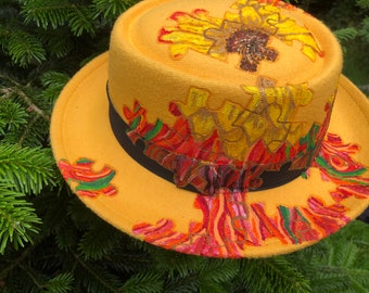 Sunflower jigsaw pork pie hat in yellow