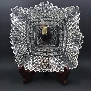 Vintage Ruffled Diamond Point Glass Serving Bowl - Etsy